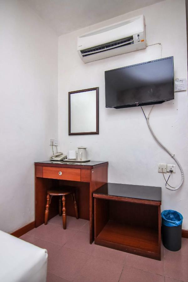 Rose Cottage Hotel Taman Daya Джохор Бахру Екстериор снимка