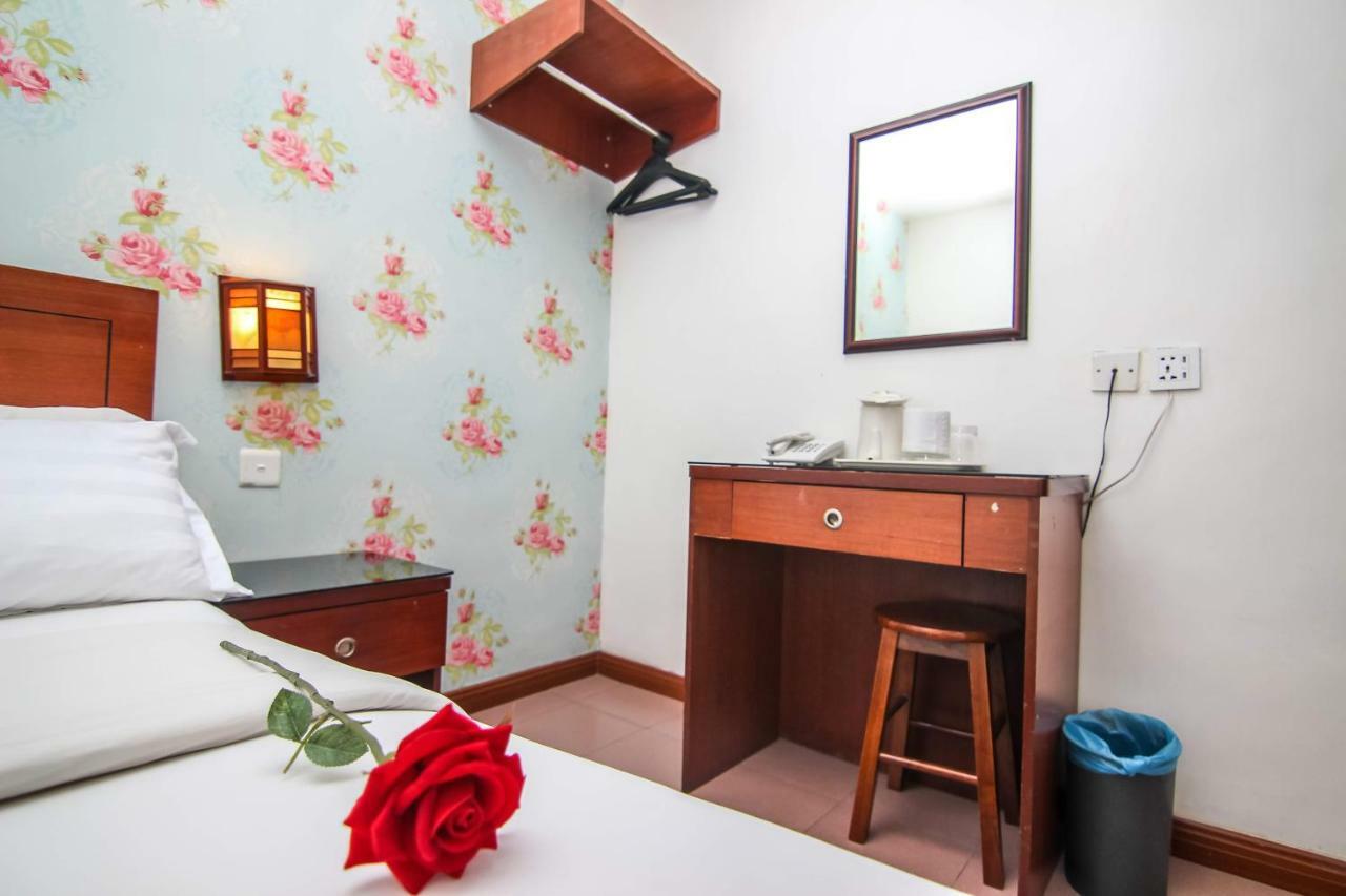 Rose Cottage Hotel Taman Daya Джохор Бахру Екстериор снимка